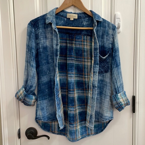 Cloth & Stone tie dye blue with plaid lining button down.  S - Picture 3 of 10